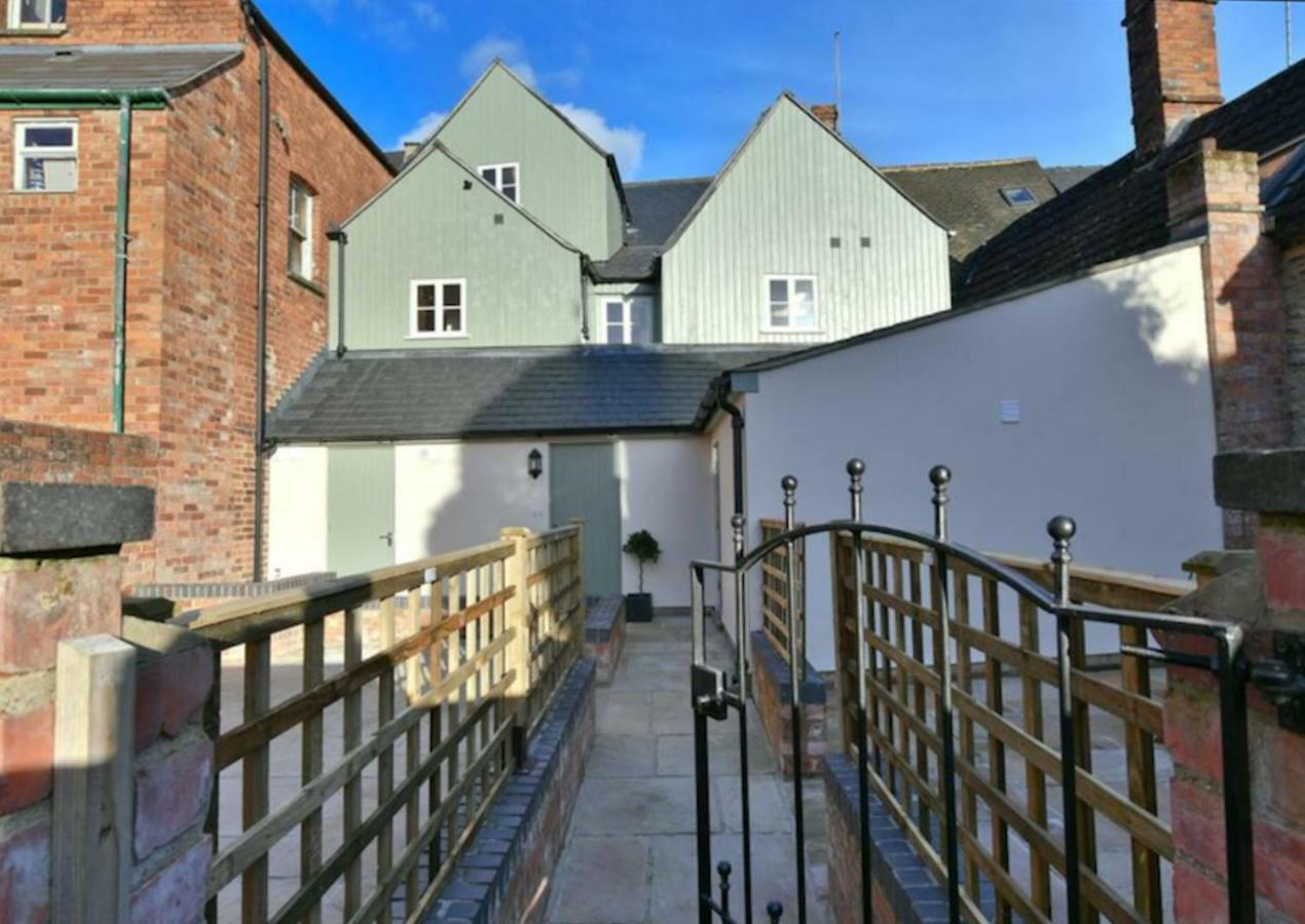 Cotswold Place Cirencester Extérieur photo